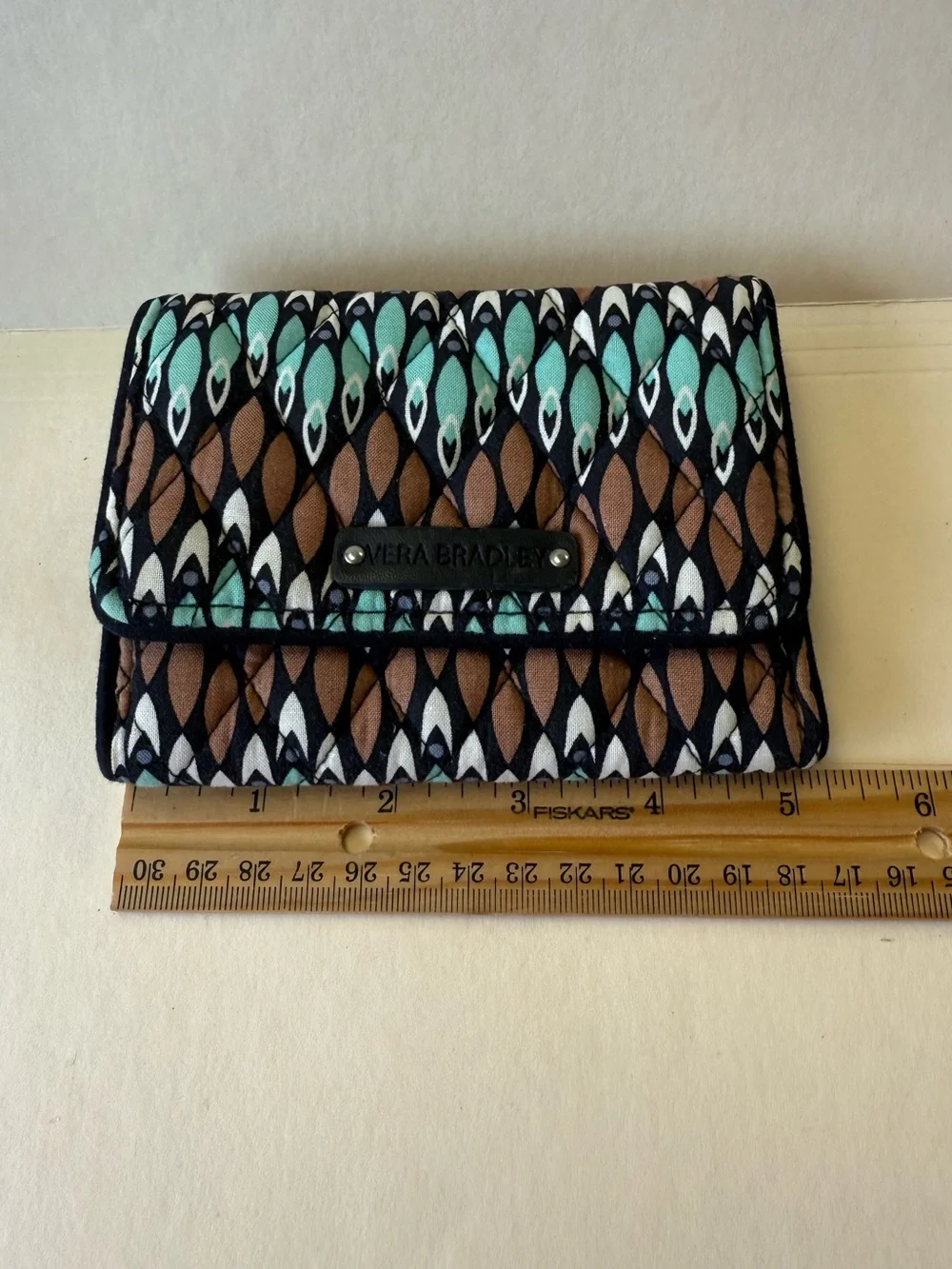Vera Bradley Quilted Trifold Sierra Stream Wallet With Snap Closure . - Picture 8 of 9